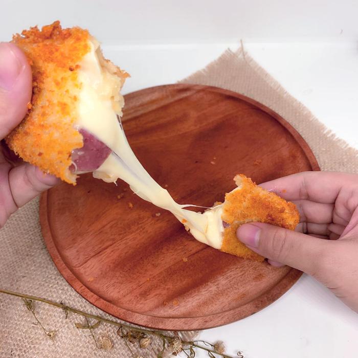 Gambar Paket 1 Box Risol / Risoles Goreng (isi 10) - Brown Coffee Hampers - Mozarella dari browncoffeeid undefined Tokopedia