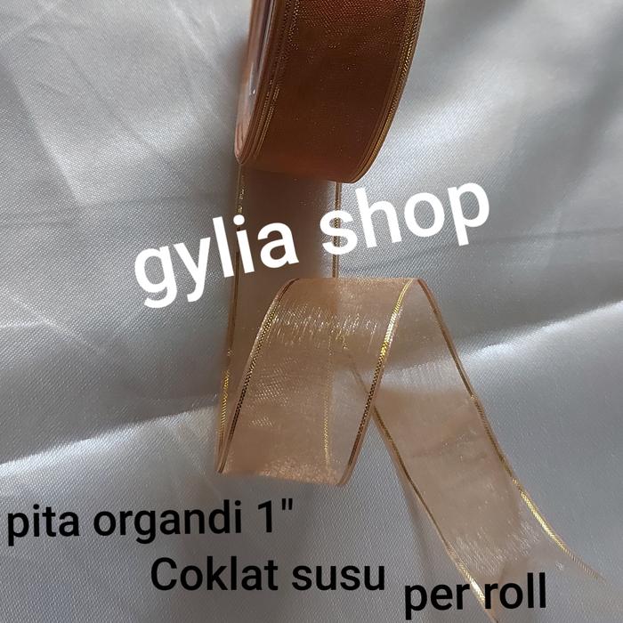 Gambar Pita Organdi / Pita Organdi Coklat Muda list emas per roll / Ribbon dari Gylia04 undefined Tokopedia