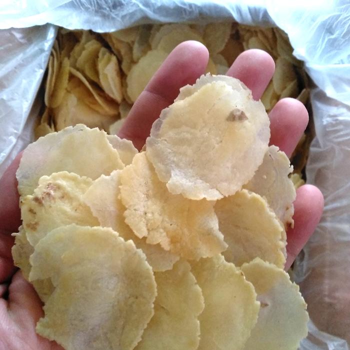 Gambar emping melinjo mentah 1 kg Merk M2 Super - Tipis (SP) dari Gudang Kerupuk Sidoarjo undefined Tokopedia