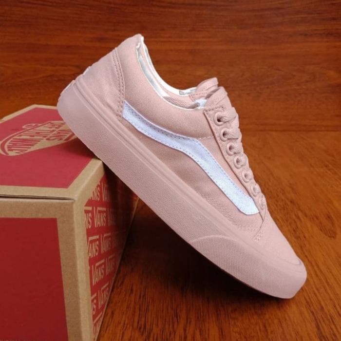 Sepatu wanita vans oldskool peach series premium cewe full peach, 39 di  Hrm Storee Tokopedia