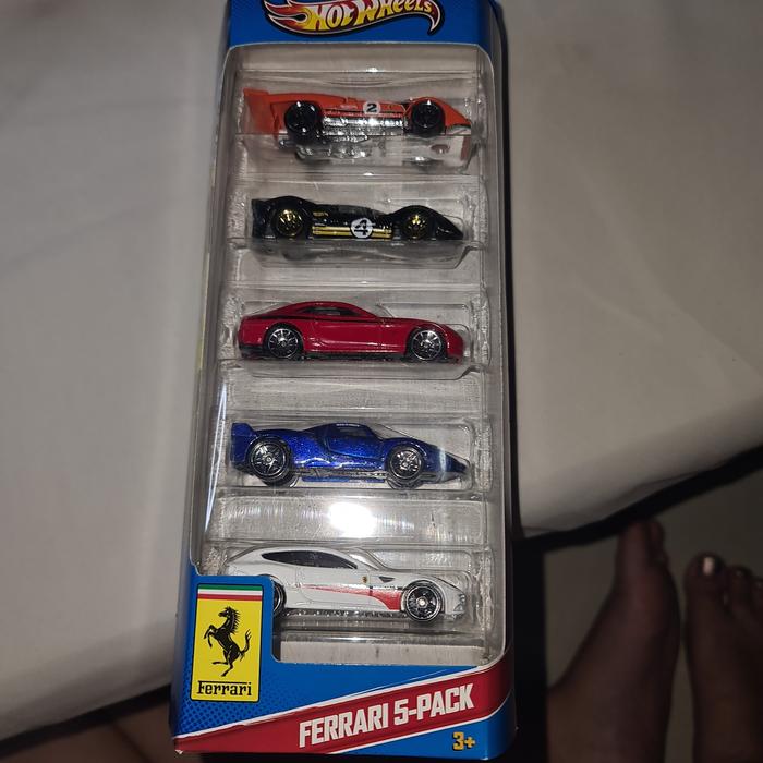 Jual ferrari pack hot wheels diecast set Type bfb28 Kota