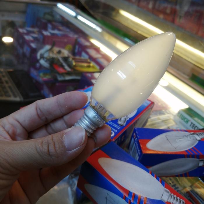 Gambar lampu bohlam candle e14 25w 40w lampu bohlam lilin - susu 40w, +bubble dari Subur Elektrikal undefined Tokopedia