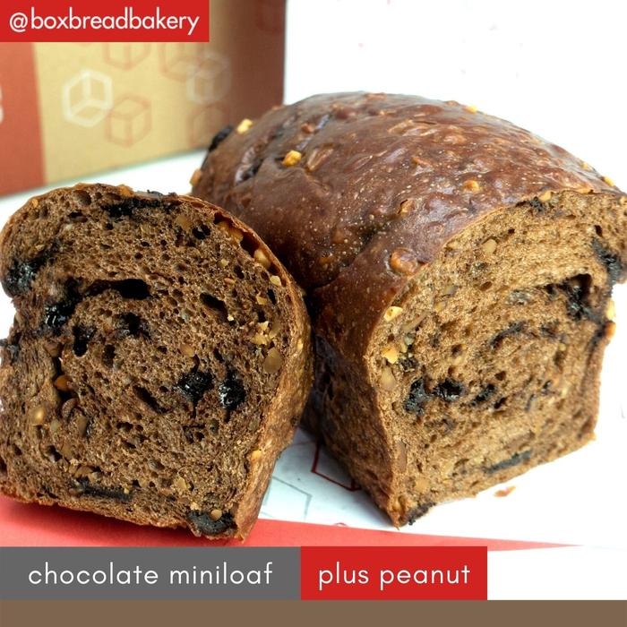Gambar Roti Chocolate Chips - BoxBread Miniloaf - Plus Peanut dari BoxBread Bakery undefined Tokopedia