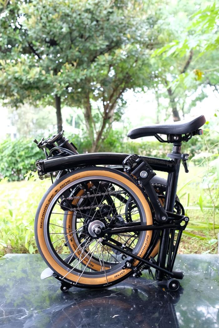 Brompton M6l Black Edition Brompton M6L Black Edition In Orange Gloss