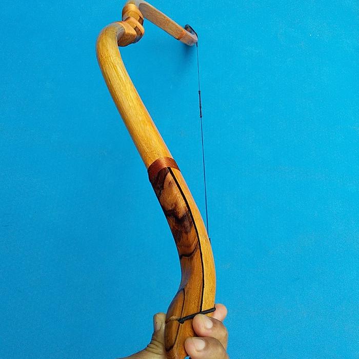 Gambar horse bow rotan tradisional busur anak panah ramin/bambu/fiber efg/pfg dari Usbiruarchery undefined Tokopedia