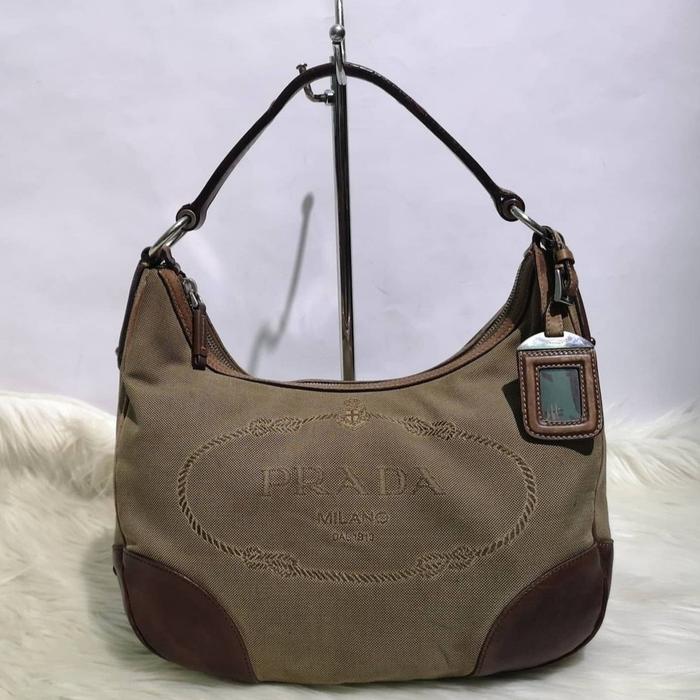 Gambar Prada Canava no gucci lv fendi dior louis vuitton bottega dari secondbekasi undefined Tokopedia