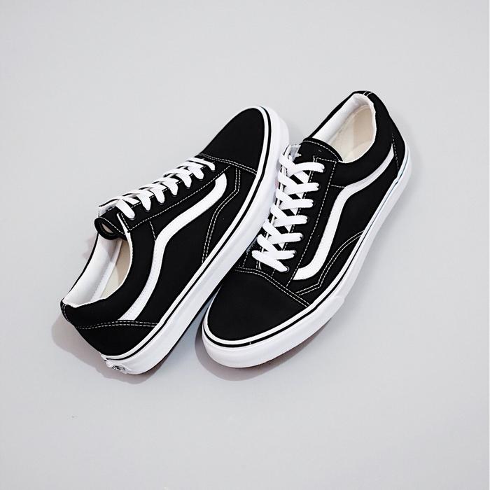 white old skool canvas vans
