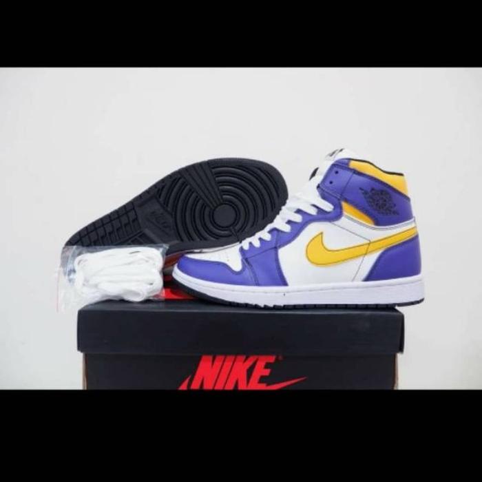 Jual AIR JORDAN 1 HIGH RETRO OG LAKERS 