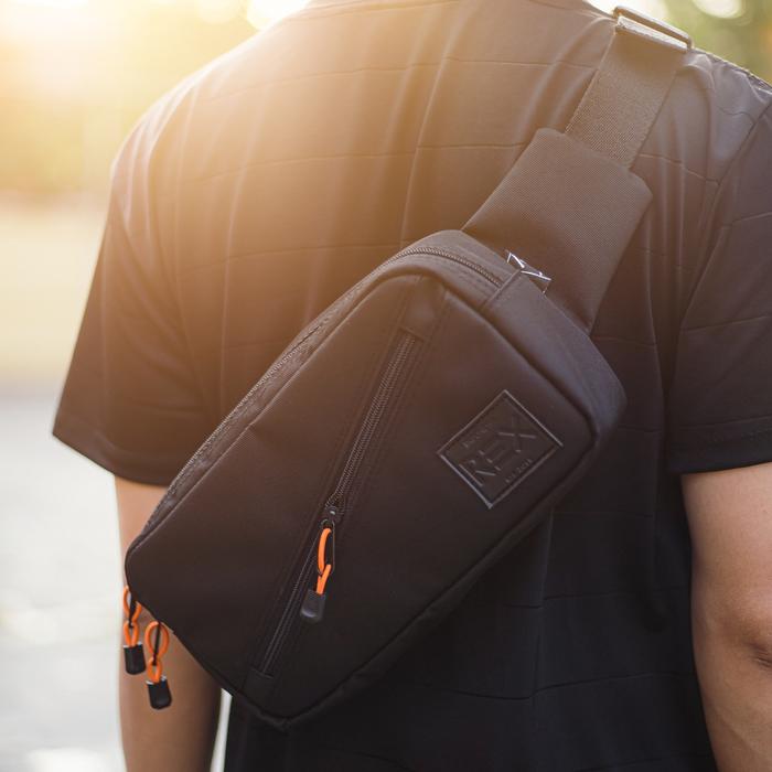 Gambar Rex sling bag - Black dari Rexdesign.id undefined Tokopedia