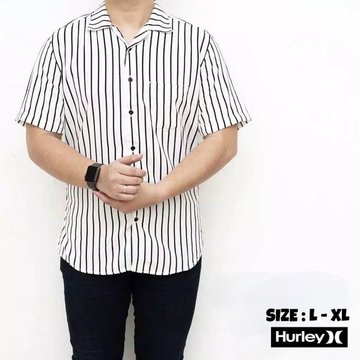 Gambar kemeja salur pria ter favorite - Putih, M dari C Naura store undefined Tokopedia