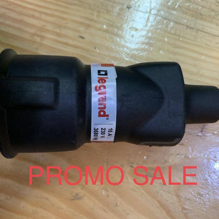 Legrand 097380 Base di presa Montaggio su superficie, 3680