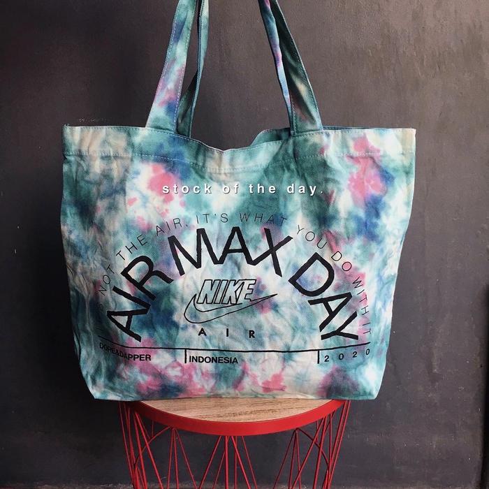Nike Air Max Day Totebag by Dope\u0026Dapper 