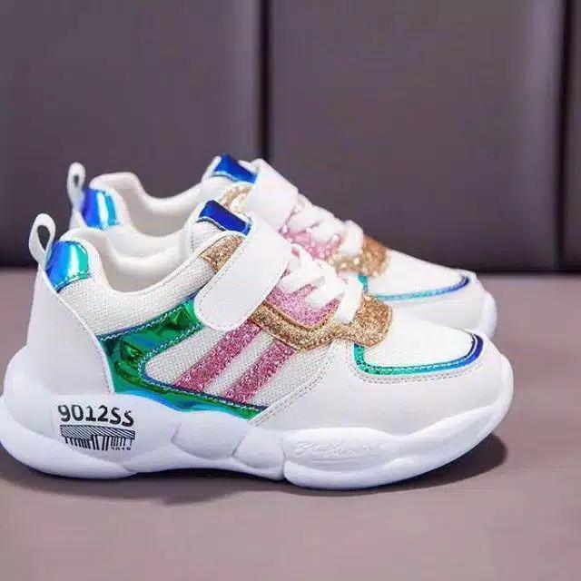 Gambar Sepatu anak wanita terbaru sneakers perempuan import SP_01 - 27, Putih dari Smart Concept undefined Tokopedia