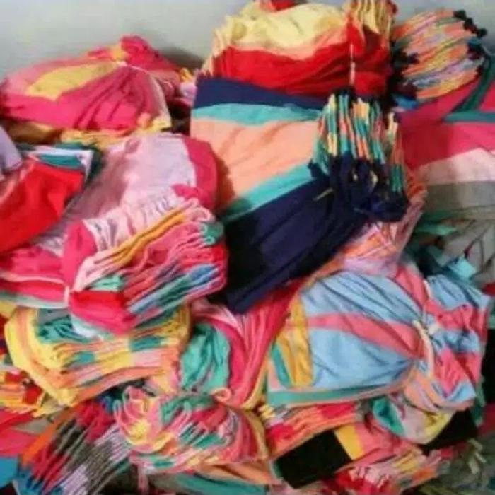 Gambar celana pendek pria kolor olahraga surfing boxer voli pantai santai - Cln Anak 2 Th dari JnJ Collection 17 undefined Tokopedia