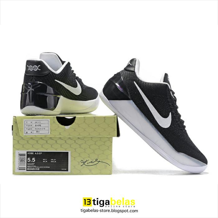 leather converse on feet