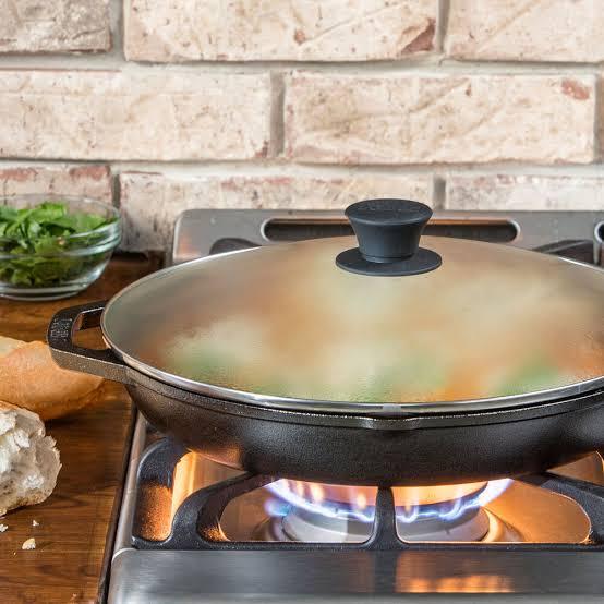 Gambar Lodge Chef Collection CC 12inch Cast Iron Everyday pan with Glass lid dari Kochindo undefined Tokopedia