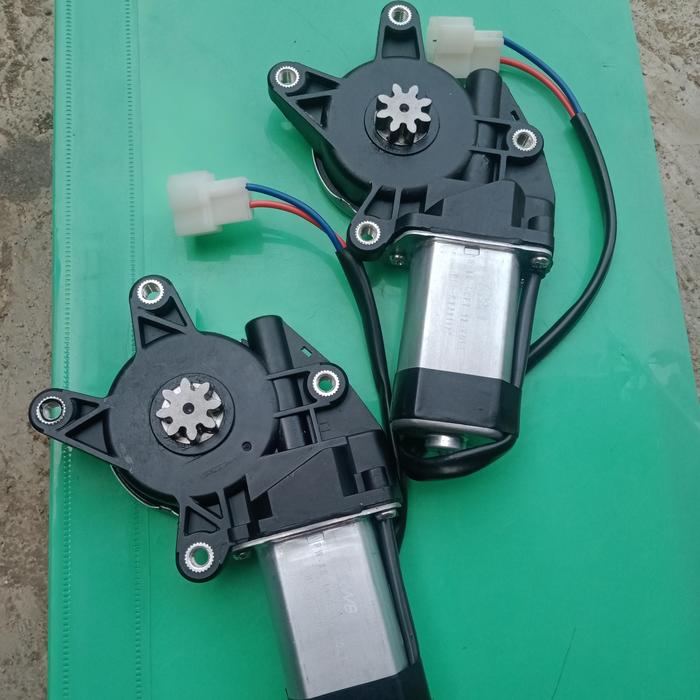Gambar Motor dinamo power window Isuzu panther kotak pintu depan kiri dari kurijaya undefined Tokopedia