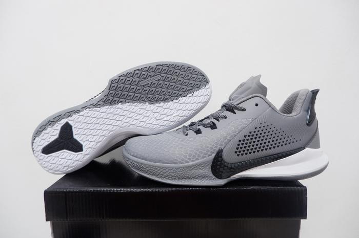 Jual SEPATU BASKET NIKE KOBE MAMBA FURY 