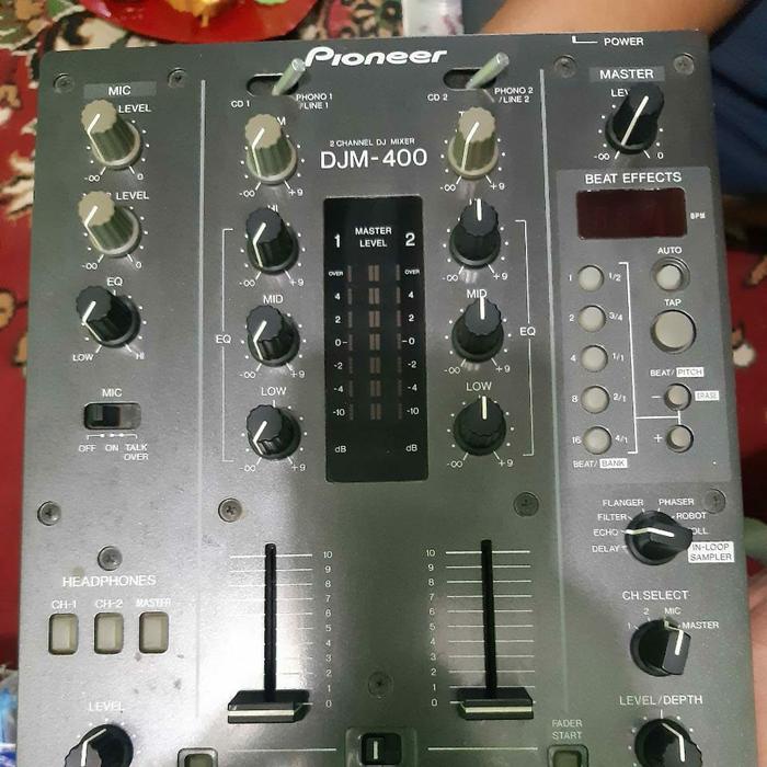 美品 DJM-400 PIONEER ミキサー（中古品のPioneerDJミキサー