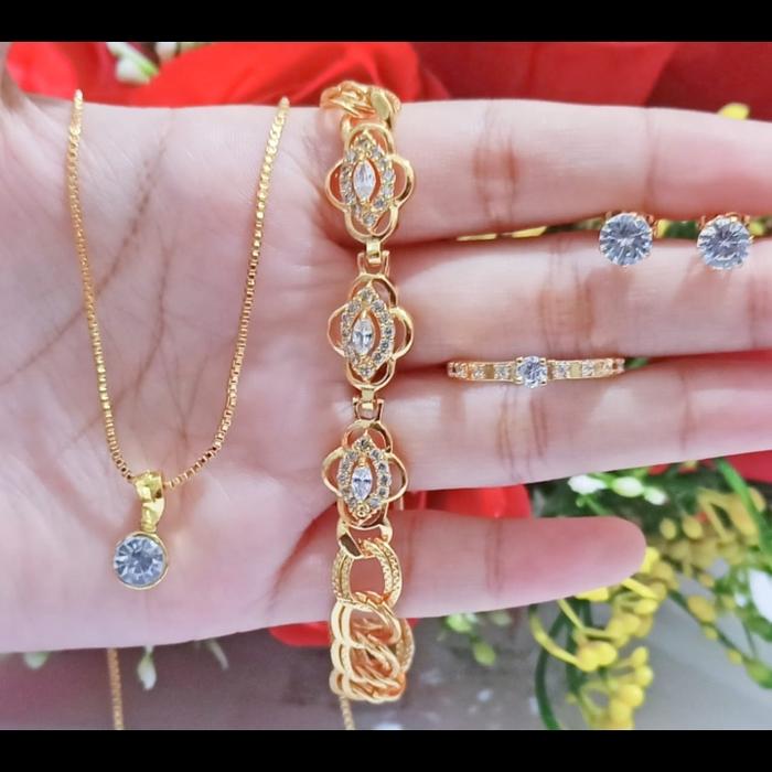 Gambar Set Xuping Dewasa Produk Baru Perhiasan Lapis Emas dari JC 77 undefined Tokopedia
