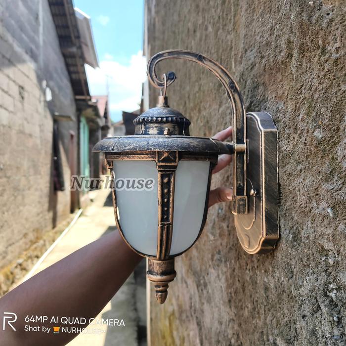 Gambar lampu dinding klasik minimalis taman 5031 outdoor - bronze dari nurhouse undefined Tokopedia