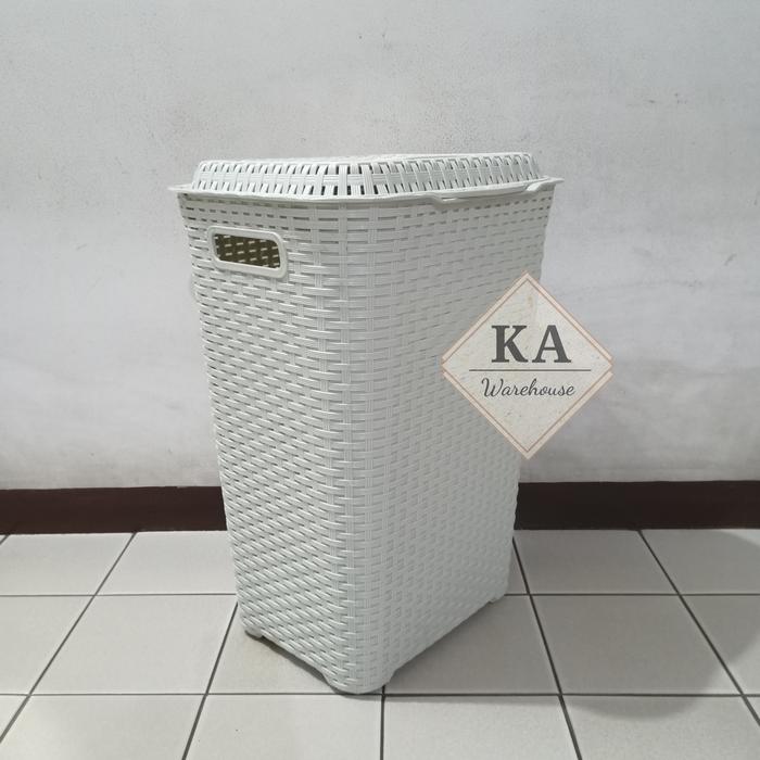 Gambar Laundry Basket Club Rattan / Keranjang Baju Club Rattan / Laundry Baju - Putih dari karyaabadiwarehouse undefined Tokopedia