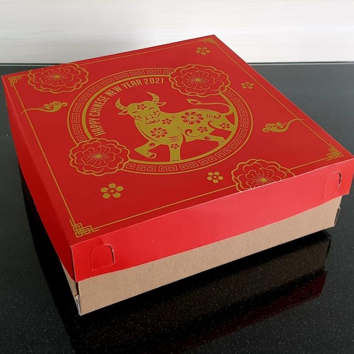 Gambar Cake Box Imlek (Uk. 22x22x7 cm) dari Duspak undefined Tokopedia