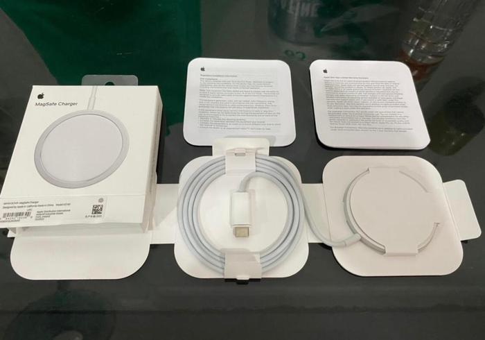 Magsafe Charger Iphone 11 Wireless Charger Is Magsafe