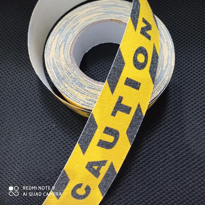 Gambar Anti slip - Safety walk tape - Anti licin lantai, tangga dan garasi - CAUTION dari SPECIALIST TAPE undefined Tokopedia