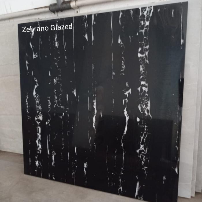 Gambar Granit hitam motif 60x60 Zebrano Serenity dari Abie Granit29 undefined Tokopedia