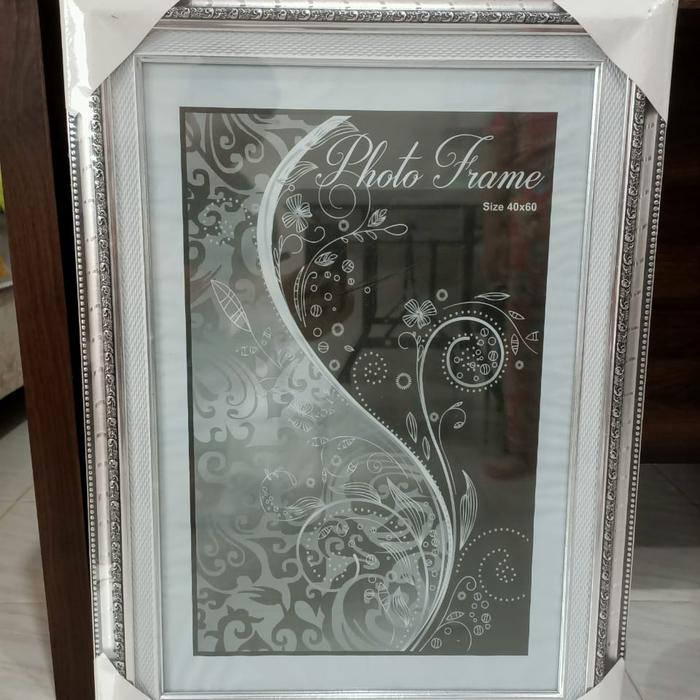Gambar Bingkai Foto 16R / Pigura /Frame GOSEND/GRAB ONLY - ukir silver dari Toko Pigura Murah Online undefined Tokopedia