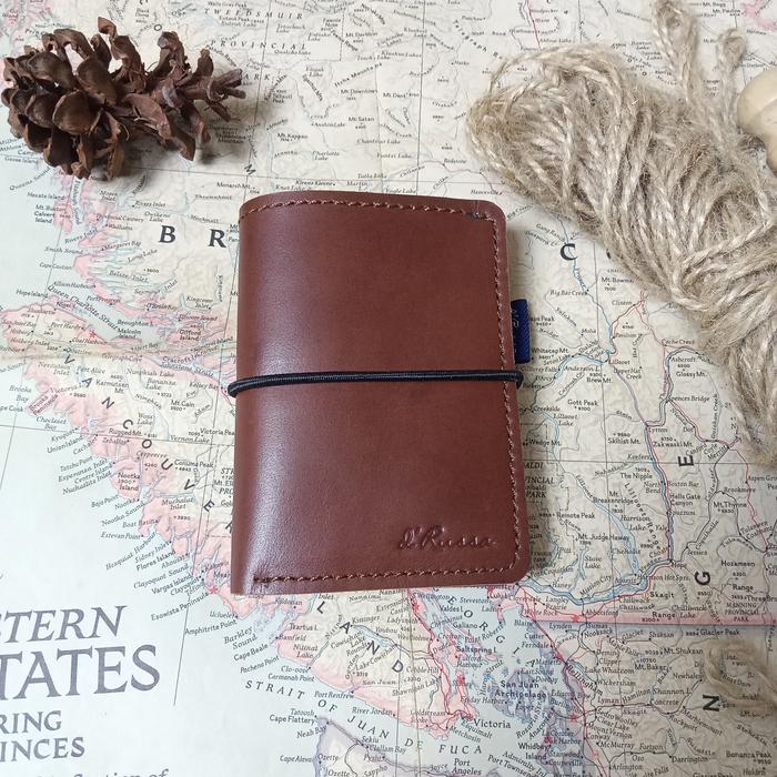 Gambar Dompet Kartu Nama Pria Wanita Kulit Sapi Asli Grade A Seri Tarantula - Coklat Tua dari drussaleathergoods Kota Administrasi Jakarta Selatan Tokopedia