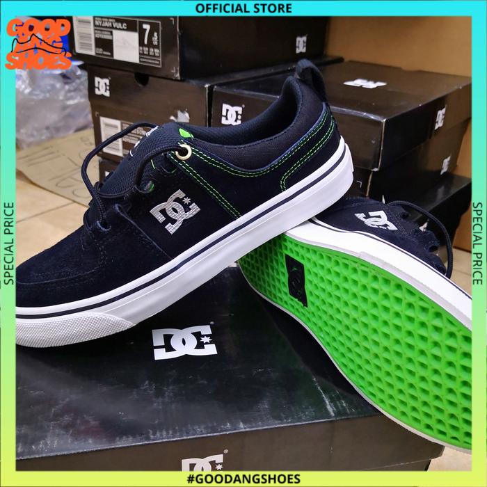 Sepatu DC Shoes Cyril Black Green 40 di Goodang Shoes Tokopedia - Main Image