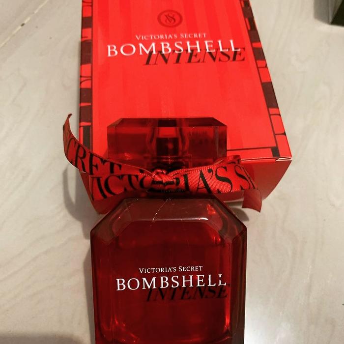 Jual victoria's Secret Bombshell Intense Eau De Parfum - Jakarta Barat -  MerryWangShop | Tokopedia