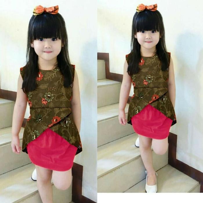 Gambar fashion imlek anak Dress Batik Megumi Kid - 2-4th Brown bhn batik - Cokelat, 2-4 tahun dari Mia_official99 undefined Tokopedia