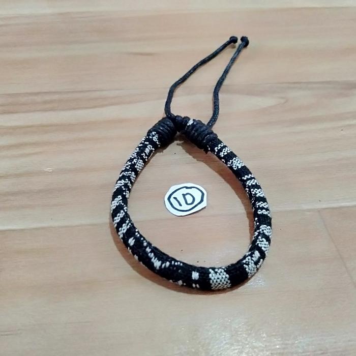 Gambar Gelang tangan Tenun Daerah / Gelang Etnik - No 10 dari Toko Neila Radja undefined Tokopedia