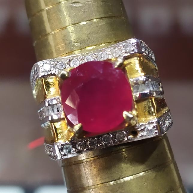 Gambar ruby ring gold and diamonds 4 dari toko UPIK balikpapan undefined Tokopedia