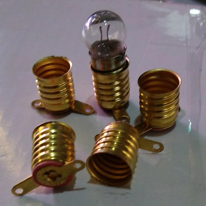 Gambar Bohlam senter dan fitting E10 Fiting dudukan lampu praktek sekolah - Fitting+lampu dari Elfha Electric undefined Tokopedia