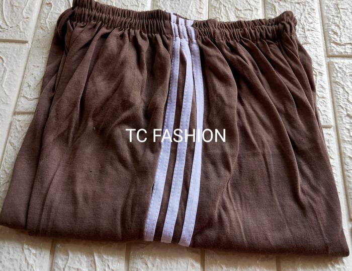 Gambar training pendek 7/8/kolor lis 3 - coklat muda dari Titan celamis undefined Tokopedia