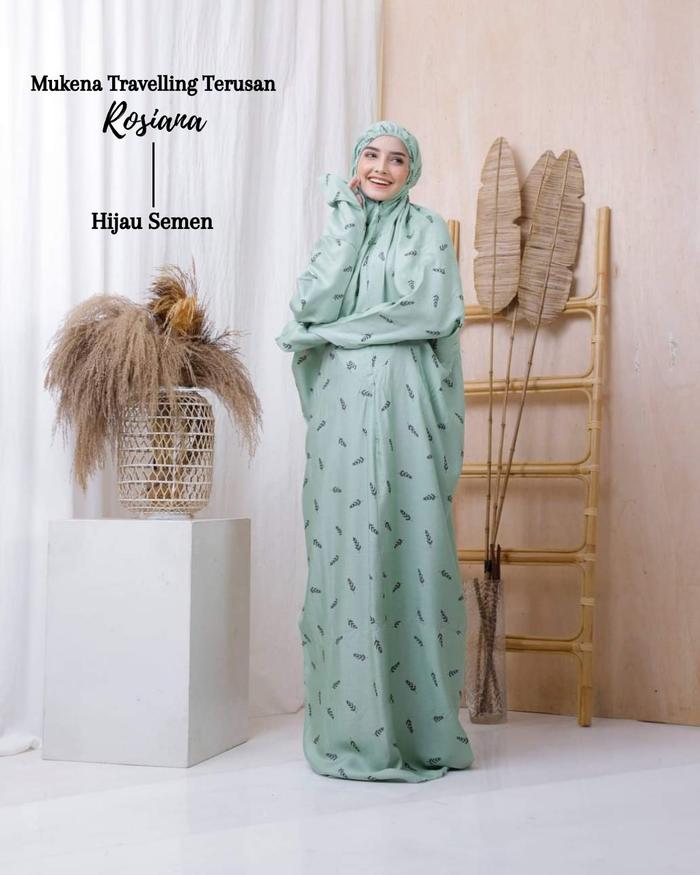 Gambar Leesy.id - Mukena Dewasa Terusan Rayon Traveling Motif Rosiana - HIJAU SEMEN dari Leesy ID undefined Tokopedia