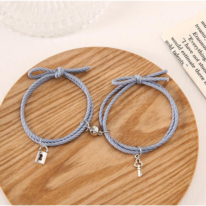 Gambar 1Set Gelang Couple SAHABAT Tali Impor Gembok Kunci Lock Sea Bestfriend - Key02Karet M A2 dari PalingMurah undefined Tokopedia