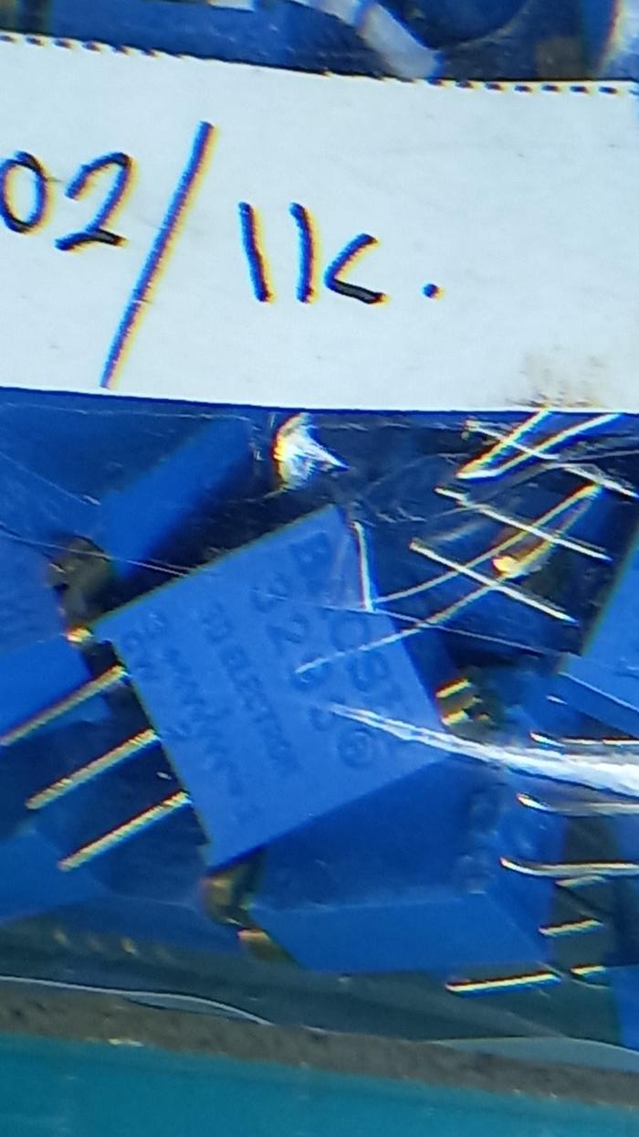 Gambar 3296W multi-turn /multiturn / VR/ adjustable potentiometer 3296 pot - 1K dari Sarah Elektronik undefined Tokopedia