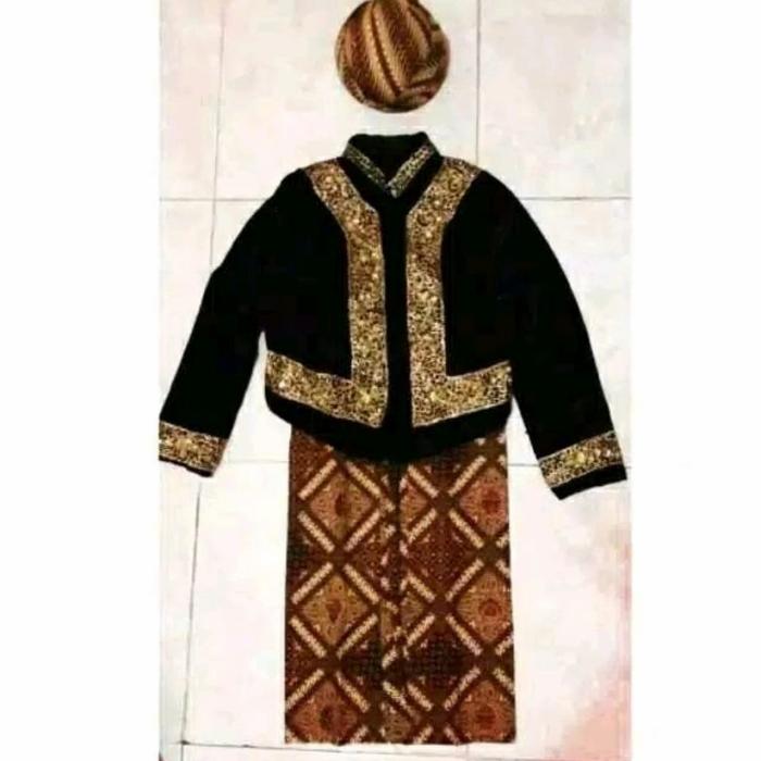 Gambar Baju Beludru Adat Jawa Anak TK SD SMP // Baju Adat Jawa Beludru - SETELAN, L dari Kanaya_Collection undefined Tokopedia