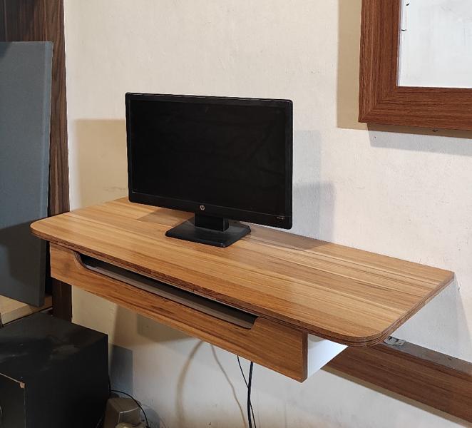 Gambar Meja Belajar Meja Laptop Meja Komputer - Laci Keyboard, Putih Kayu Tua dari Kita Orang Indonesia undefined Tokopedia