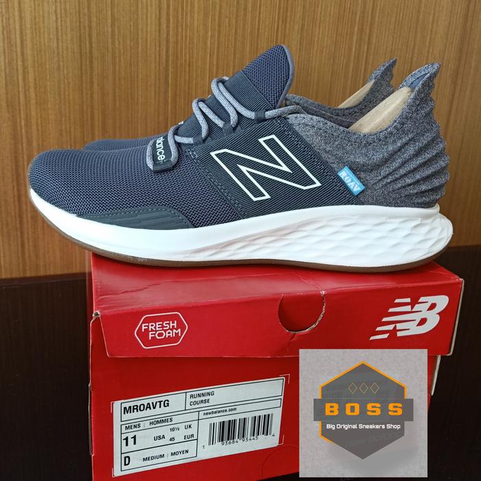 NEW BALANCE Fresh Foam ROAV Grey Sneakers 100% ORIGINAL BNIB 44 di  Big-original-sneakers Tokopedia