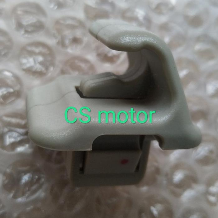 Gambar HOLDER Dudukan SUN VISOR Avanza Xenia Rush Terios Grand max Luxio 2012 dari CSmotor_NEW undefined Tokopedia
