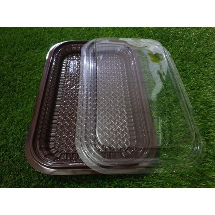 Gambar Tray Mika Nampan Plastik Wadah Kue Ukuran Sedang / Nampan Medium Dus dari Multi Plastindo Plastik undefined Tokopedia