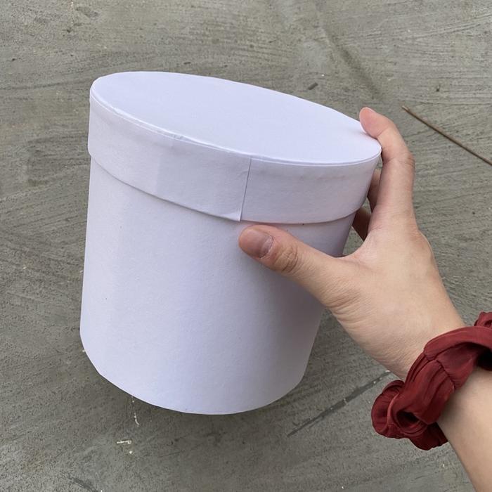 Gambar Bloom Box Flower Bulat Round / Kotak Bunga Kotak Kado - KECIL - Putih, 10 x 10 dari FLOPY - Floristsupply undefined Tokopedia