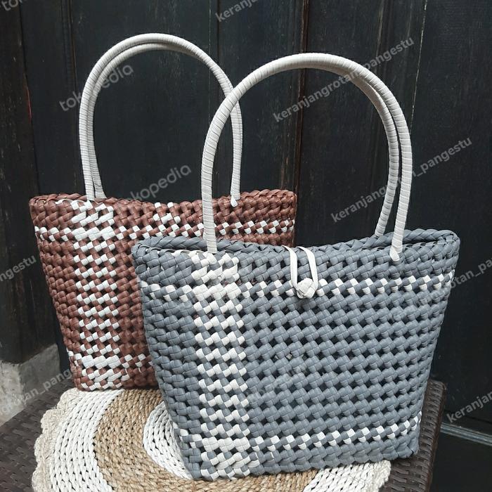 Gambar tas rotan - Abu-abu dari keranjangrotan pangestu undefined Tokopedia