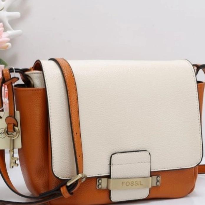 Gambar Tas Fossil - Putih Kunyit dari TasneemOlshop undefined Tokopedia